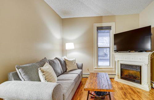 Stay and Play in Ellicottville Village! Home with Deck - Foto 30