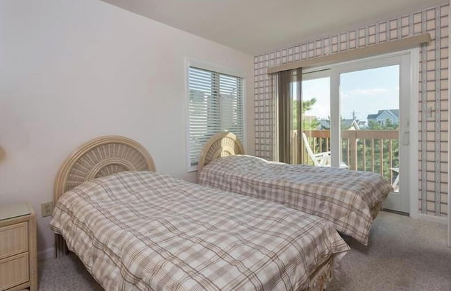 Dunes Reach 1 - Photo 2