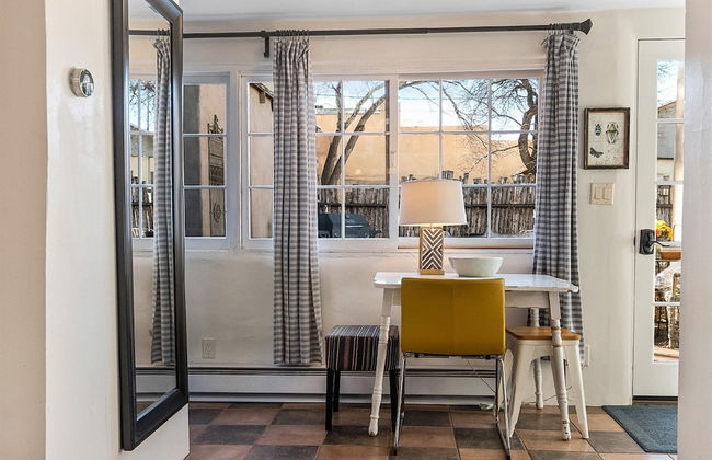 Artist Adobe - Blocks From The Plaza and Rail Yard, Southwestern Charm, Modern Touches - Foto 9