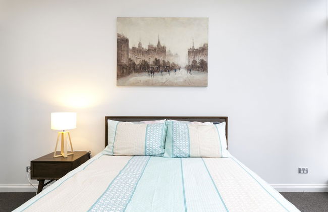 High-End Riverside Home - Foto 6