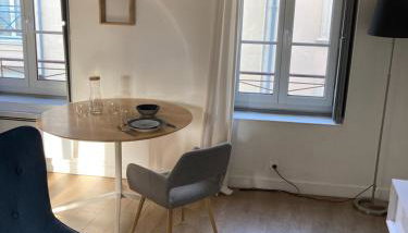 Grand Studio cosy au cœur de saint germain en laye - RER À à pied - Foto 2