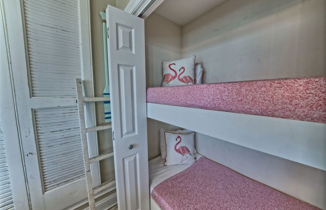 Cozy Oceanfront Condo with Beachside Pool - Unit 1602 by RedAwning - Foto 3