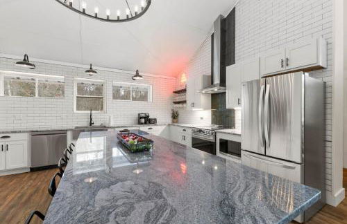 Brand New 4000 SF Vacation Home on 53 acres! - Foto 14