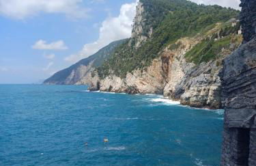 Desiree Holiday - Foto 3