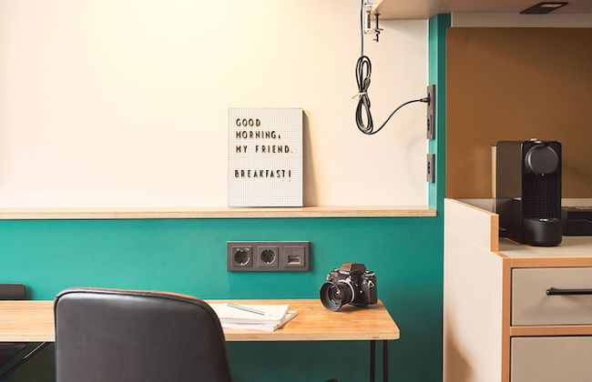 Hood House - Photo 36