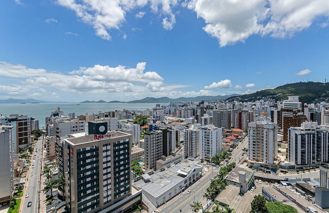 Studios Tower by Viva - Prédio com piscina e estacionamento no centro de Floripa - Foto 79