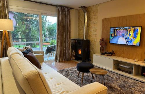 Tranquilidade próximo ao centro de Canela - Foto 7