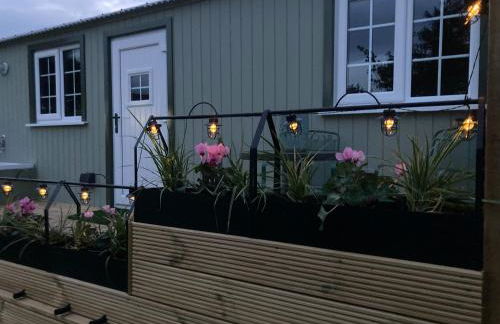 The Swift, Shepherds Hut at Bee Happy Breaks Scotland - Photo 13