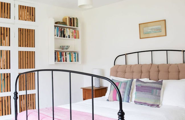 Pretty Cottage Near City Sea - Foto 65