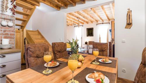Gorgeous Home In Gospic - Photo 5