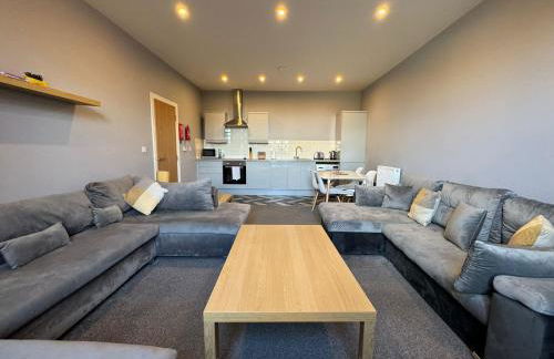 1 bed Apt close to Leeds Arena Sleeps up to 4 people F1 - Photo 3