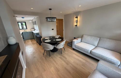 Fire Station View-Central-2 king beds-Brand new interior - Foto 15