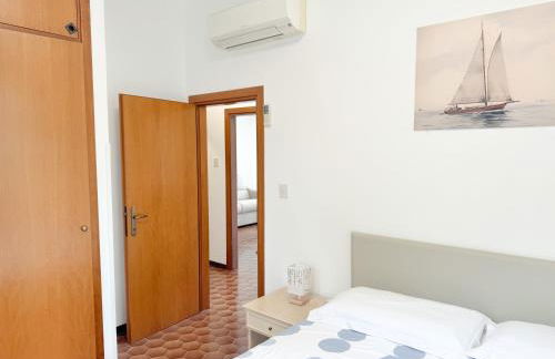 Intera casa, 100 m dal mare, grande giardino - Photo 8