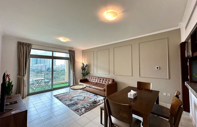 Lux BnB I Una Tower I Lakes View - Photo 22