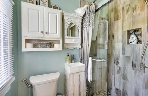 Spacious Historic Home with Yard and Deck! - Foto 15