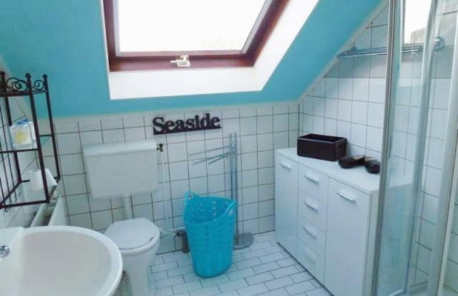 Bungalow in Breskens Near the Beach - Photo 12