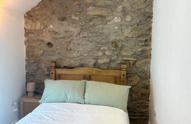 Cosy modern miners cottage - Photo 11