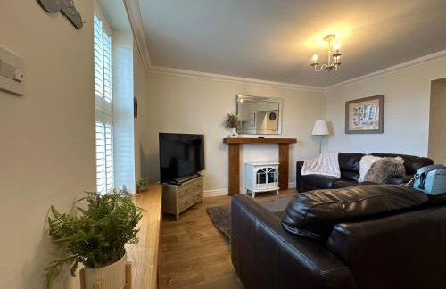 The Cosy Cottage Retreat! Perfect for Contractors, Relocators, Getaway - Foto 1