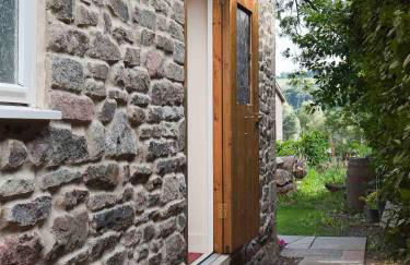 Chinley End Farm - Photo 3