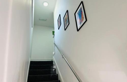 Modern & Cosy 2-Bed Apartment Near NEC, Airport & JLR! - Foto 17