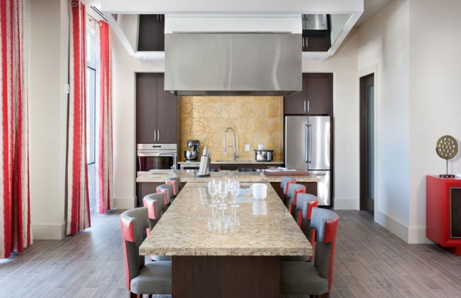 Bluebird Suites in Reston - Photo 51