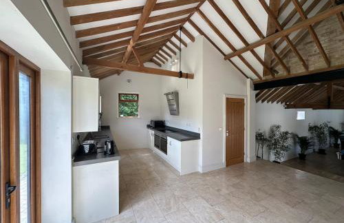 character filled barn renovation - Foto 8