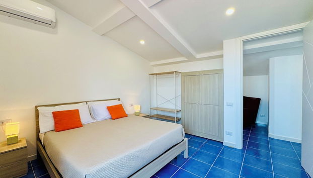 YourHome - La Famiglia Apartment - Foto 2, Habitación