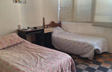 Casa espaçosa no centro - Foto 11