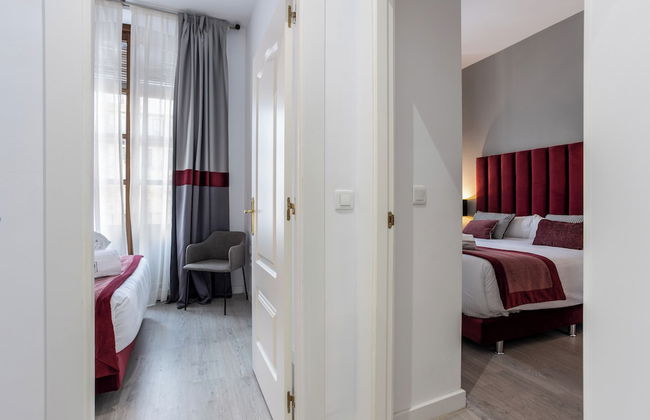 BIBO SUITES PLAZA NUEVA - Photo 19