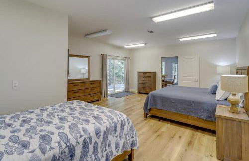 Luxury Lakefront Retreat with Deck and Patio! - Foto 27