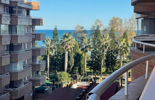 Apartamento a estrenar en primera línea de playa en Magic World Marina Dor - Photo 34