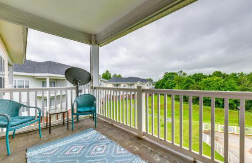 Charming Condo with Balcony, 1 Mi to UNC Charlotte! - Foto 24