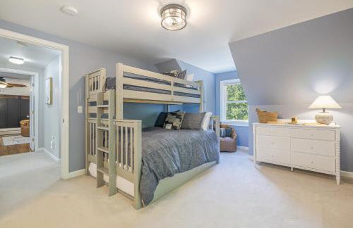 4BR Retreat, 16mi to Acadia NP, with Game Room - Foto 13