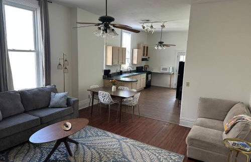 Boutique One Bedroom Apartment - Photo 7