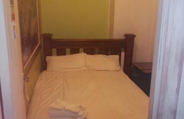 First Floor Flat - Foto 12