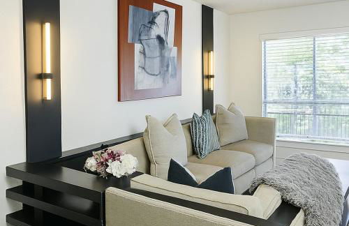 Saltwater Pool 2BR Near Galleria Walkable, Stylish & Central Marquee Uptown - Foto 30