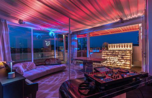 SkyJungle, luxury penthouse private pool and spa - Foto 31