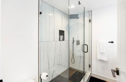 Platinum Suite LA - Photo 12