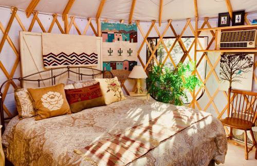 The Yoga Yurta at Sunny Mellow Eco Villa - Foto 17