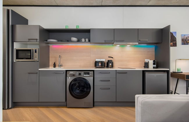 Bridgewater One Luxury Apartments - Photo 66