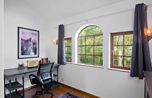 Magical Retreat at the Enchanted Vashon Castle - Foto 37