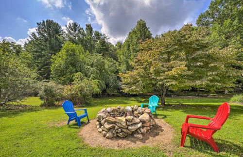 Deep Gap Cottage with Fire Pits - Hike and Ski! - Foto 2