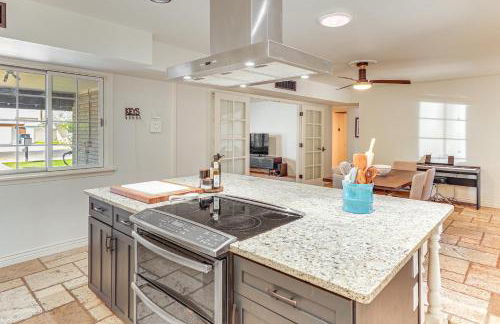 3 Mi to Dtwn Shops and Eats Mesa Home with Pool! - Photo 9