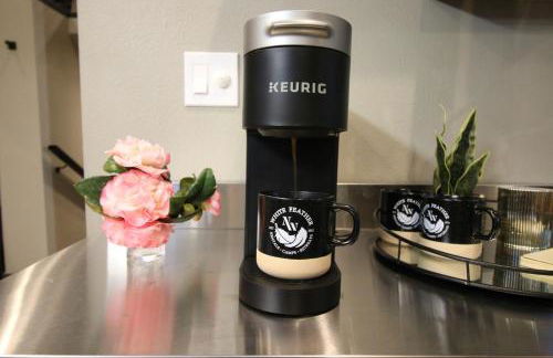 Luxe Lake Cabin Hot tub Grill Firepit EV charger - Foto 8