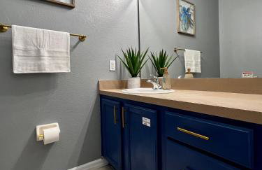 Stylish 3 bd townhouse near Disney with private pool. - Photo 15