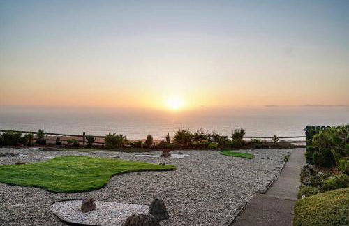 Charming 2BR 1Bath SofaBed with Mountain Sunset and Ocean Views - Foto 26