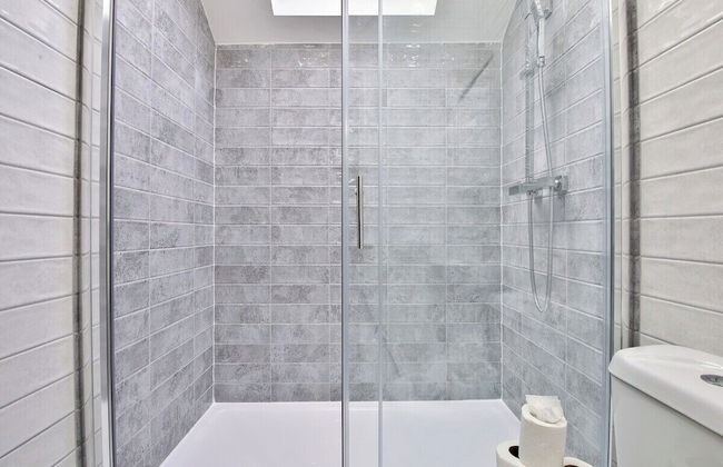 Modern 2 Bed House - Sleeps 4 - Foto 64