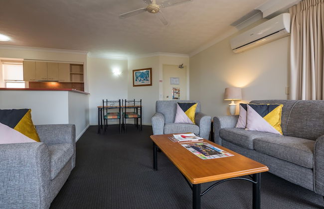 San Mateo on Broadbeach - Photo 17