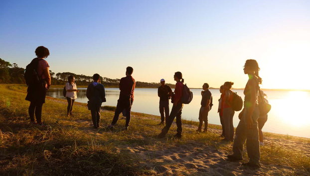 Senderismo por la laguna Garzón - Foto 3, El grupo en la orilla de la laguna Garzón
