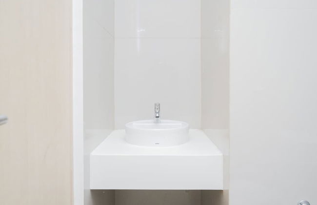 Comfy and Minimalist Studio Apartment at Tree Park BSD - Foto 11